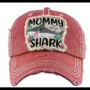 Mommy Shark Vintage Distressed Baseball Cap Pink